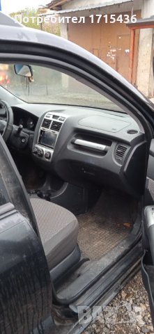 Киа Спортидж 2.0/16v/4wd, снимка 9 - Автомобили и джипове - 43096218