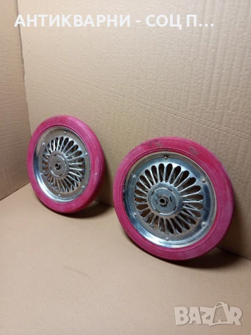 Комплект Стари Колела От Старо Детско Колело., снимка 2 - Антикварни и старинни предмети - 51184874