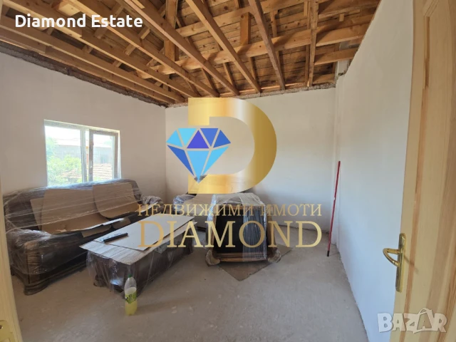 Реновирана двуетажна къща в село Добрич, общ. Димитровград, снимка 11 - Къщи - 51017385