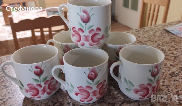 Ръчно рисувани чаши за кафе, чай