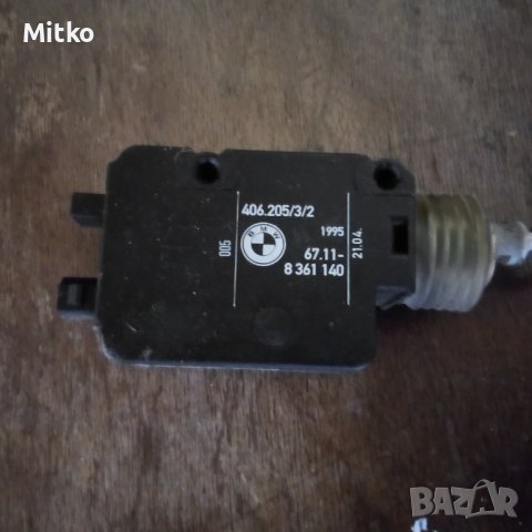 Моторче Централно Заден Капак За БМВ Е36 Седан / BMW E36 Sedan, снимка 2 - Части - 43390472