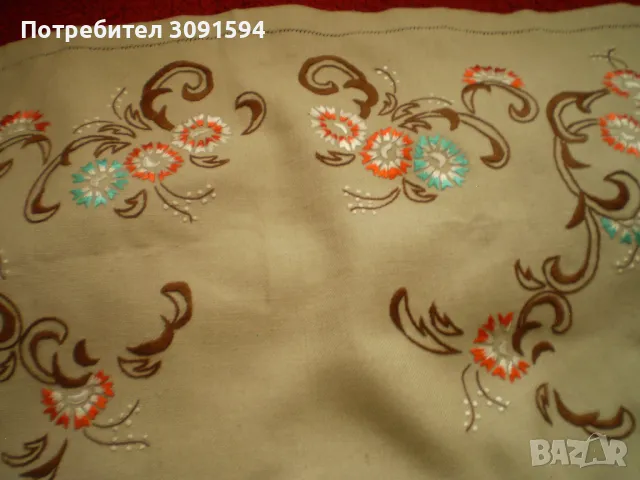 Винтидж ленена ретро покривка за маса с бродирани  цветя, снимка 2 - Покривки за маси - 49563129