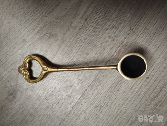 Месингов гасител за свещи, снимка 2 - Други ценни предмети - 43090086