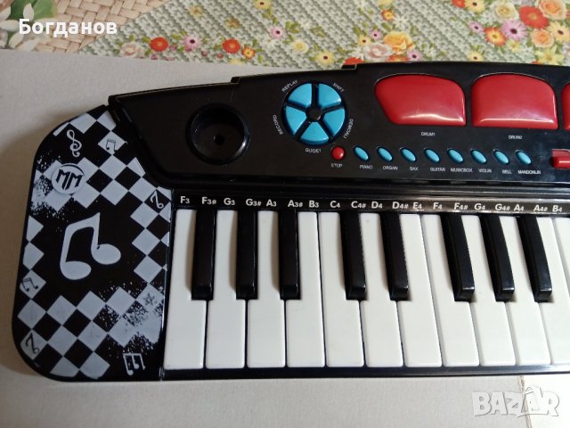 ДЕТСКИ СИНТЕЗАТОР -8 ИНСТРУМЕНТА,РИТМИ,ДЕМО,БАРАБАНИ 3 ОКТАВИ 37 КЛАВИША, снимка 3 - Синтезатори - 39431293