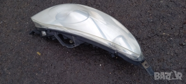 Десен фар Peugeot 407, снимка 2 - Части - 52352120