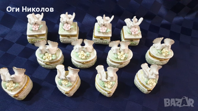 Комплект малки порцеланови кутийки за бижута - 12 броя , снимка 6 - Антикварни и старинни предмети - 52367019