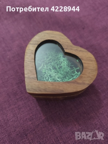 Булчинска кутия за халки и пръстени – дървена, с мъх и акрилен капак, за сватба, снимка 3 - Сватбени аксесоари - 52202969