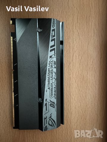 DIMM.2 to PCIe NVME SSD адаптор GL12_DIMM.2 За ДъноASUS ROG