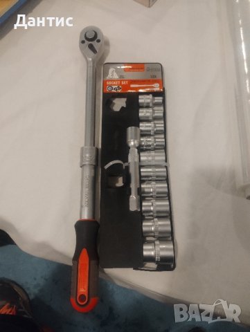 Комплект гаечни ключове Werckmann с телескопична тресчотка

12 броя

