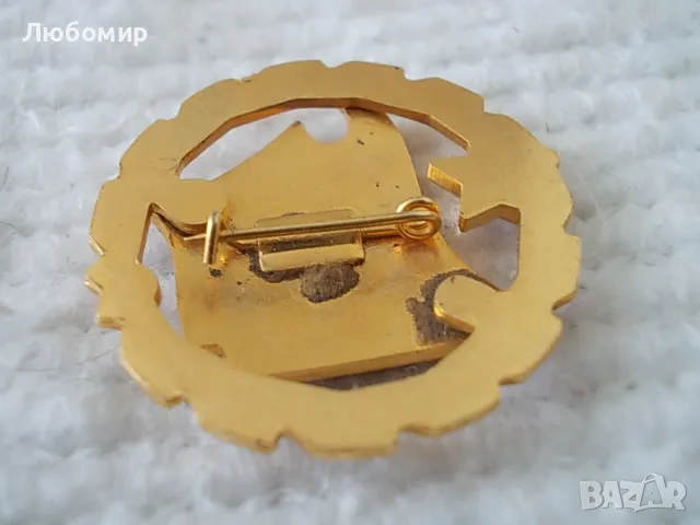 Стара значка Szocialista Brigad, снимка 6 - Антикварни и старинни предмети - 48918347