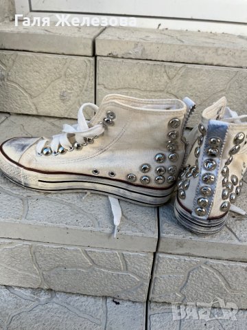 Бели кецове с капси, снимка 7 - Кецове - 43018132