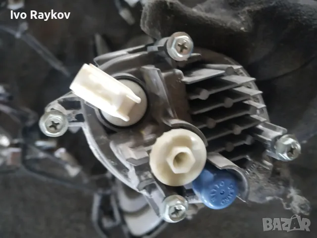 Халогени - LED и крепежи за Mazda 2 , 2017g, снимка 2 - Части - 47582637