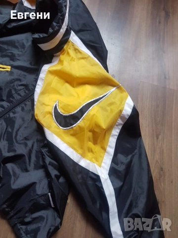Ветровка Nike., снимка 5 - Спортни дрехи, екипи - 51932338