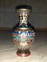 Cloisonne Клоазоне Красива малка ваза бронз клетъчен емайл, снимка 1 - Антикварни и старинни предмети - 43202758