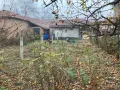 Двуетажна Къща с Двор в Родопите с. Новаково област Пловдив , снимка 2