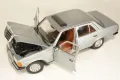 Mercedes Benz w123 230е 1:18 Revell, снимка 2