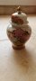Порцеланова ваза с капак, снимка 1 - Антикварни и старинни предмети - 32239340