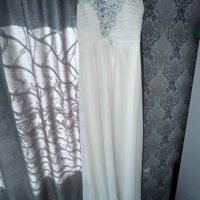  Официална бяла рокля., снимка 1 - Рокли - 44112028