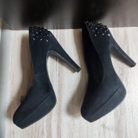 Велурени черни токчета с капси, снимка 7 - Дамски обувки на ток - 43158875