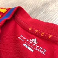 Оригинална футболна тесника на Испания - Adidas Spain 2010 Home kit , снимка 6 - Спортни дрехи, екипи - 32841644