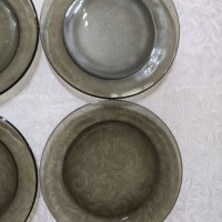Комплект четири дуралексови чинии, плюс подарък още една, снимка 3 - Сервизи - 40390722