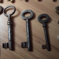 Лот стари ключове, снимка 3 - Антикварни и старинни предмети - 32248836