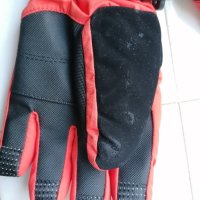 Продавам детскоюношески ръкавици за сноуборд /ски висок клас с мембрана Hipora и термоизолация Tinsu, снимка 5 - Ръкавици - 43944915