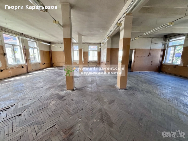 №4003 Голямо помещение за продажба, подходящо за офис или друг вид дейност, център Хасково., снимка 1