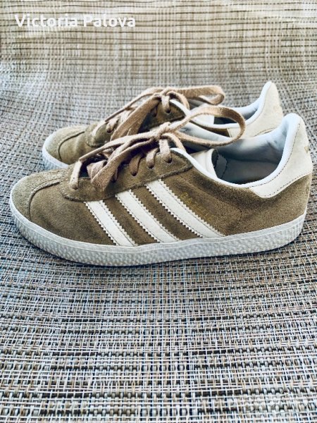 Детски леки маратонки ADIDAS GAZELLE оригинал, снимка 1