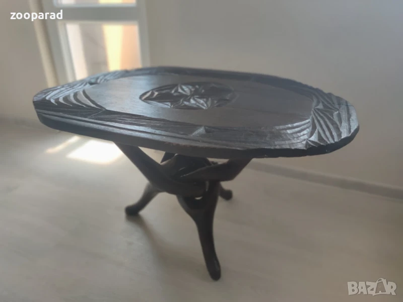 Африканска холна масичка с оригинални подвижни крачета. , снимка 1