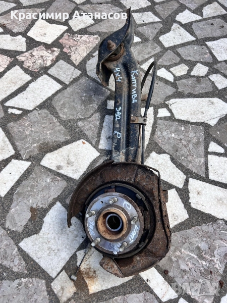 Шенкел главина задна десен за Шевролет каптива 2.0 CDTI. 4X4. 150кс. 2008г, снимка 1