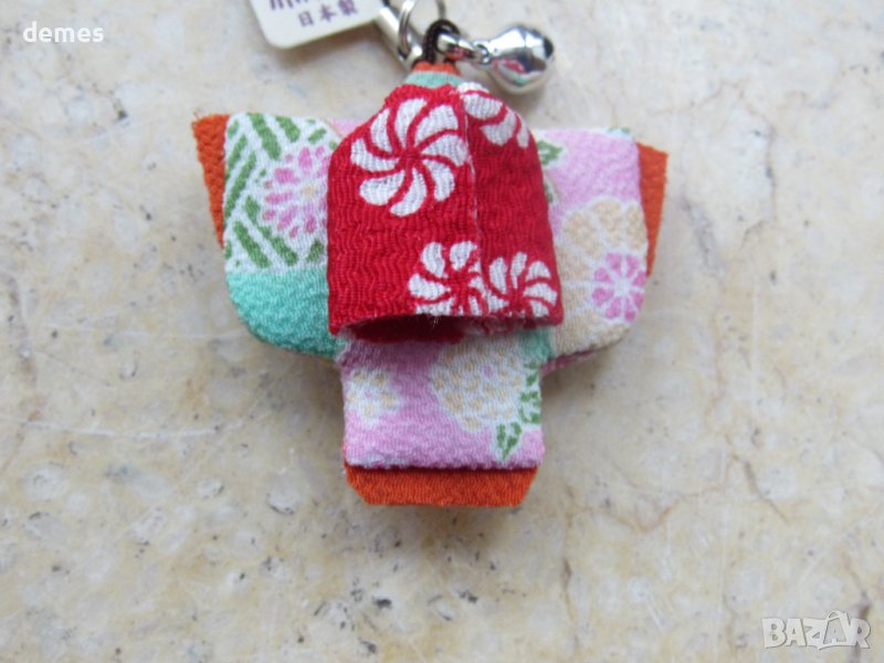 Текстилен ключодържател-кимоно от Япония, снимка 1