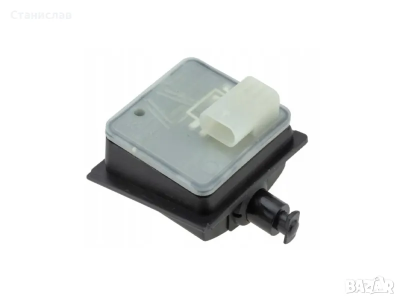 Mercedes CLA-Class C118 Моторче за заключване на резервоар , снимка 1