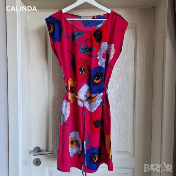 Billie&Blossom нова червена рокля на цветя, снимка 1