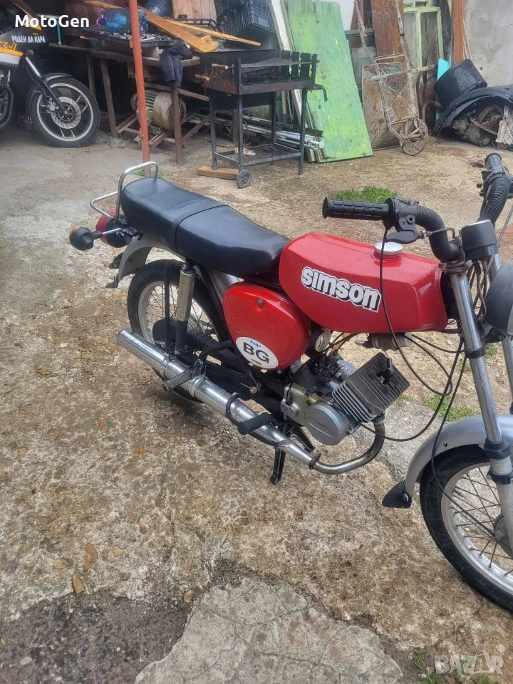 Търся да закупя Симсон или други стари мотори , снимка 1