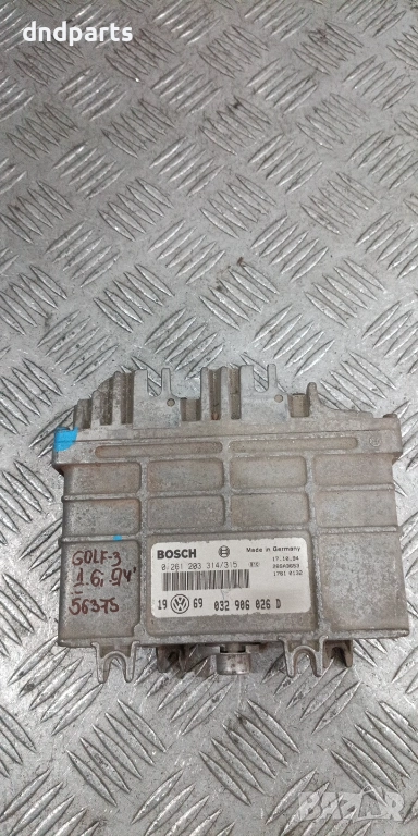 Компютър VW Golf 3 1.6i 1994г. 032906026D 0261203314 , снимка 1