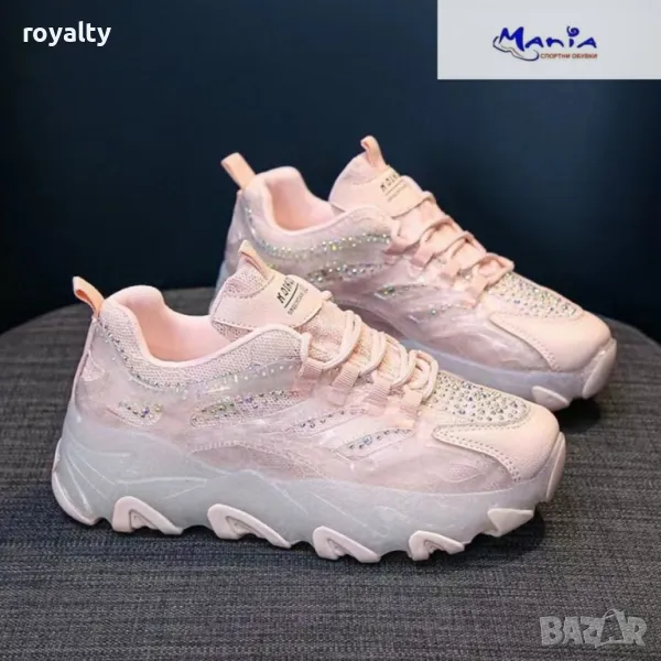 Дамски розови маратонки с камъни, снимка 1