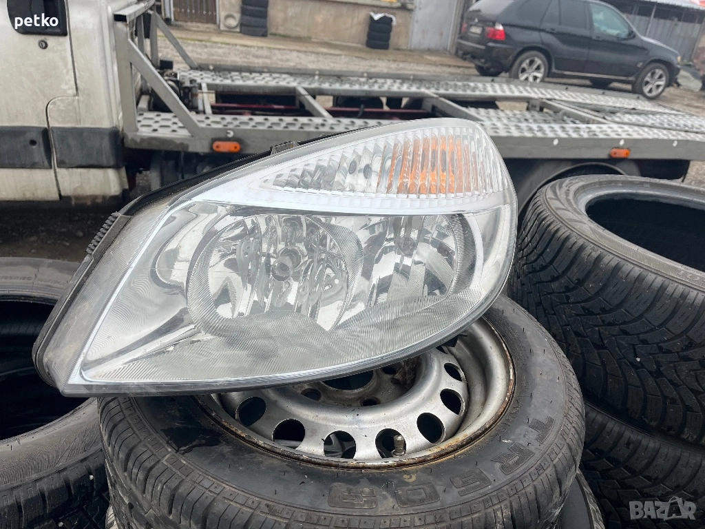 Продавам ляв фар за Рено Меган сценик, снимка 1