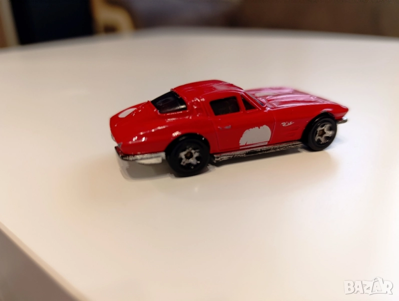 Hot Wheels ’64 Corvette Sting Ray (червен), снимка 1