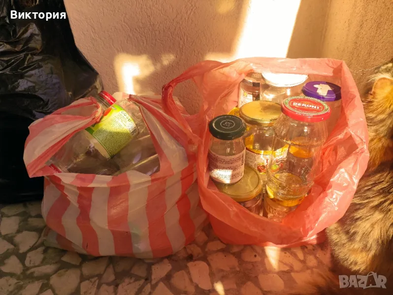 Подарявам буркани, снимка 1