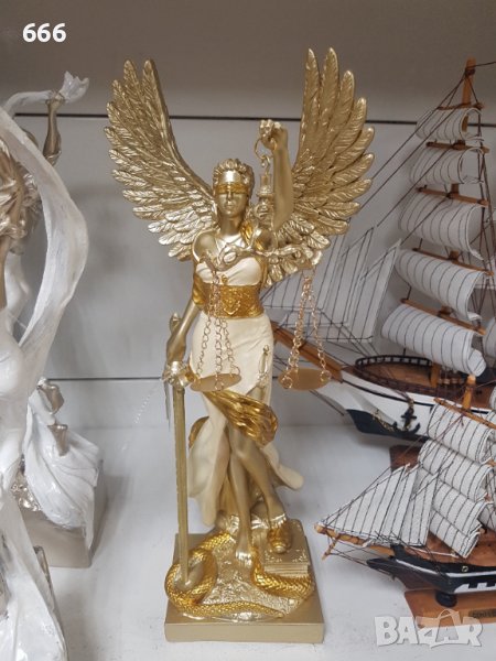 Статуетка, снимка 1