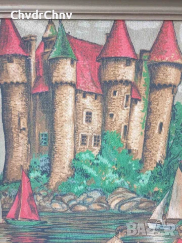 дървена рамка дърворезба 85х62см/голям стар машинно тъкан гоблен/замък-езеро-лодки, снимка 9 - Гоблени - 51345027