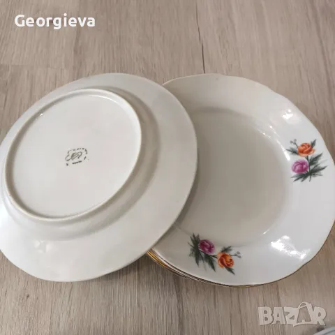 Комплект Български порцеланови десертни чинии., снимка 2 - Чинии - 49163831