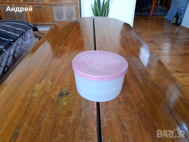 Стара кутия от Сусамова Тахан Халва