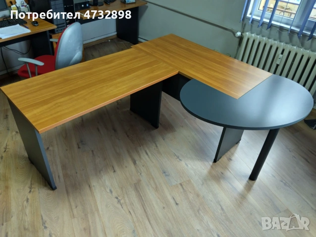 Офис оборудване - столове, бюра, контейнери, маси, снимка 9 - Бюра - 53414028