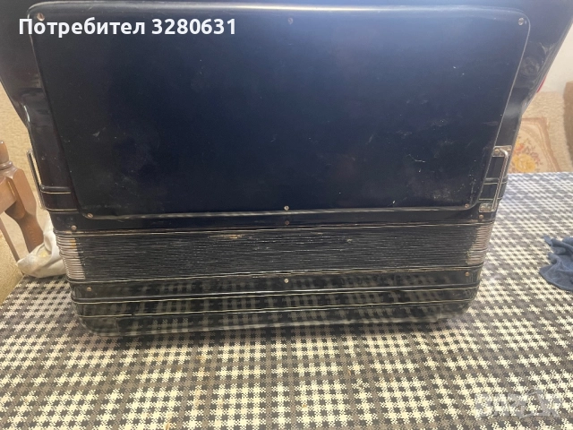 Акордеон Hohner Morino IV n, снимка 3 - Акордеони - 52126378