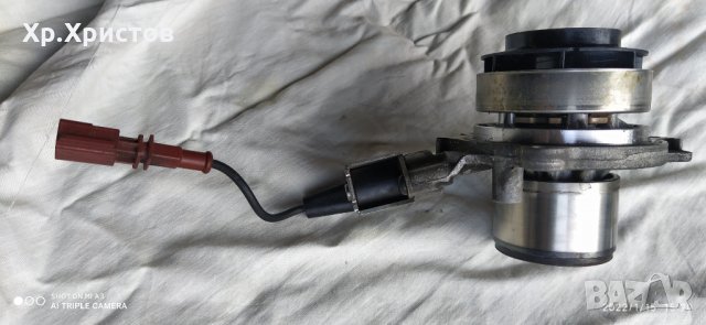 водна помпа Golf 7, снимка 3 - Части - 35445284