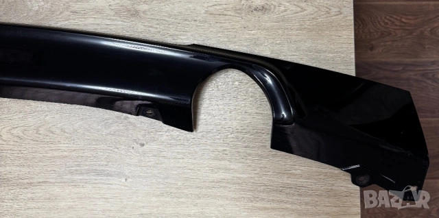 Добавка задна броня дифузиор BMW F30 340, 335 черен лак ОЕМ, снимка 2 - Части - 53278215