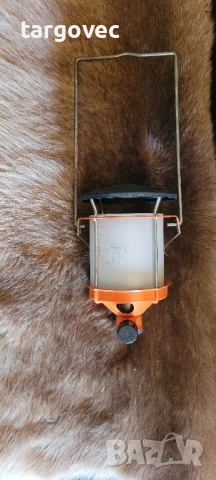 газова туристическа осветителна лампа