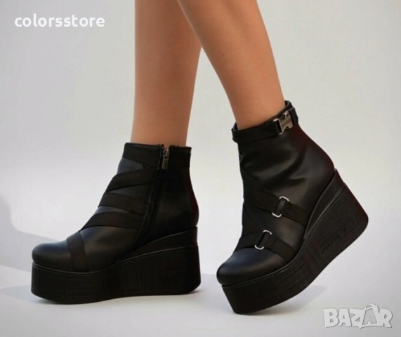 Боти на платформа - черна кожа с бронз катарами - 135K 